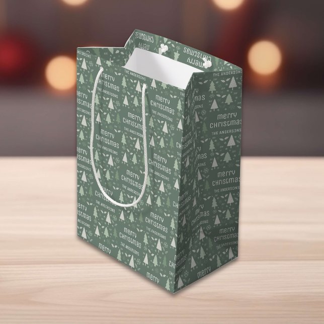 Sac Cadeau Moyen Noël personnalisé Nom de famille Sage Vert (Christmas Custom Family Name Sage Green Medium Gift Bag)