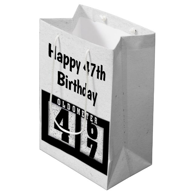 Sac Cadeau Moyen Odomètre noir du 47e anniversaire (Devant Angle)