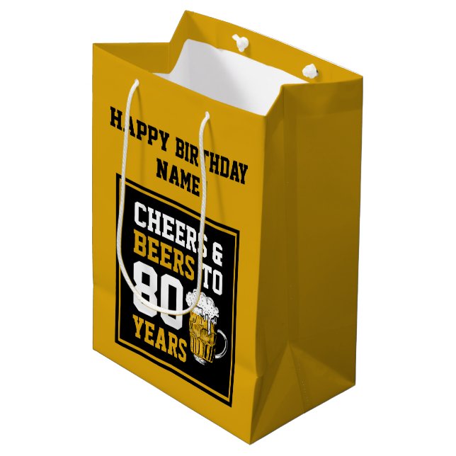 Sac Cadeau Moyen Personnalisé 80e anniversaire Cheers & Bières à 80 (Devant Angle)