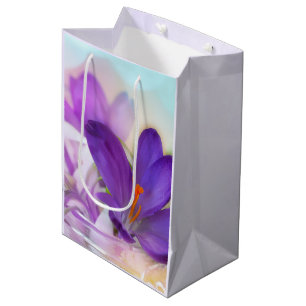 Sac Cadeau Moyen Photo d'un joli Crocus de printemps violet