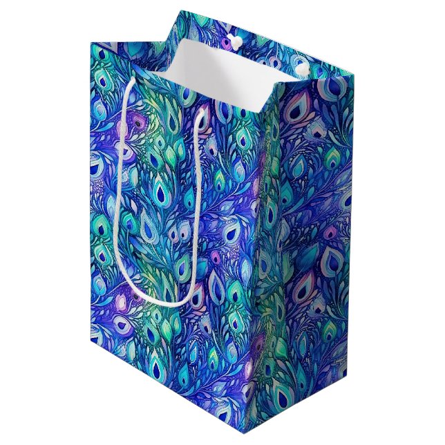 Sac Cadeau Moyen Plumes de Peacock de Monnaie Bleue Violet (Devant Angle)