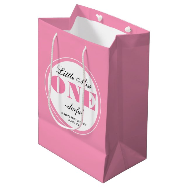 Sac Cadeau Moyen Premier Anniversaire Rose (Devant Angle)
