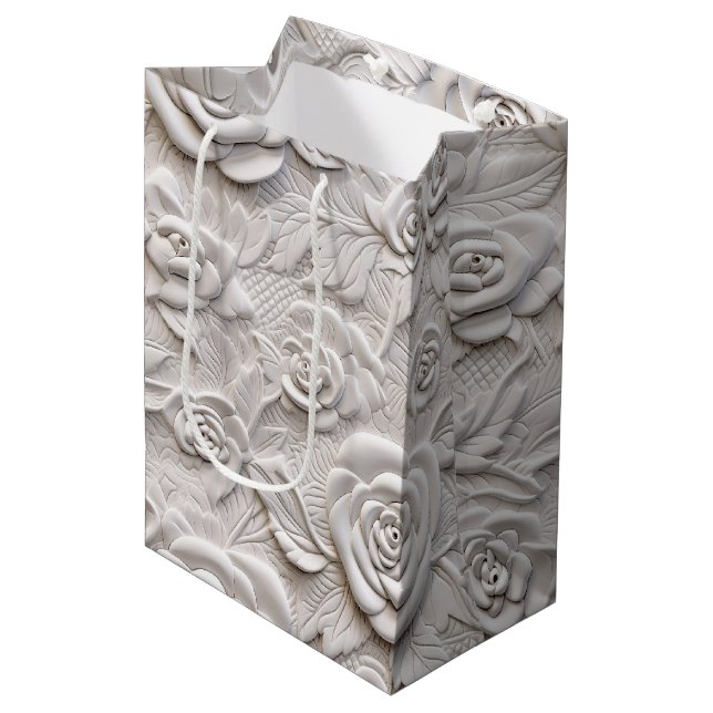 Sac Cadeau Moyen Roses blanches romantiques Faux Mariage en cuir (Devant Angle)