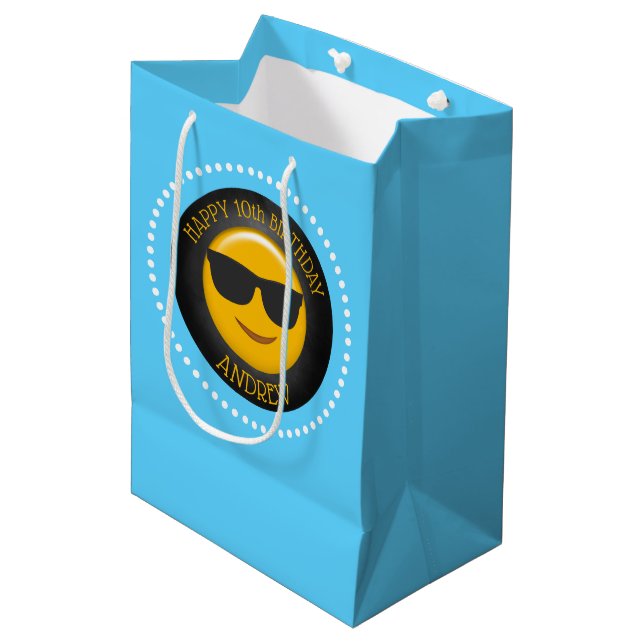 Sac Cadeau Moyen Soirée d'Anniversaire Emoji Cute Personnalisée (Devant Angle)