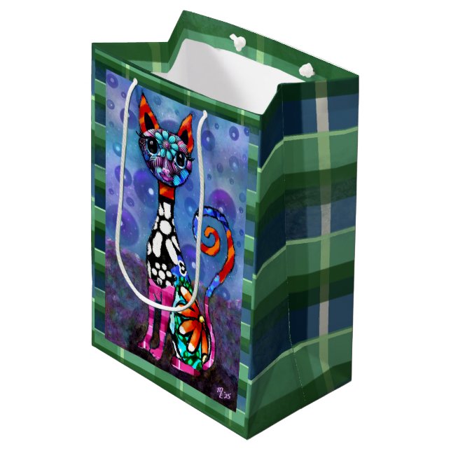 Sac Cadeau Moyen Whimsical Big-Eyed Funky Abstract Kitty Cat (Devant Angle)