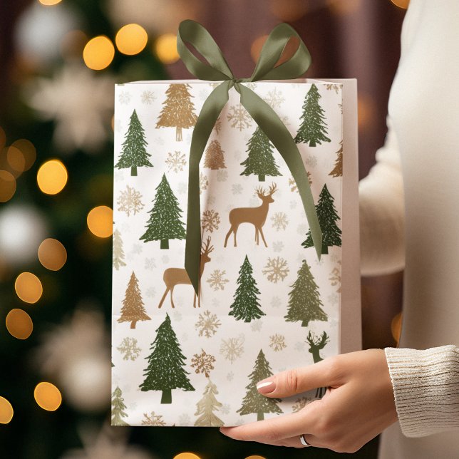 Sac Cadeau Moyen Whimsical Deers & Christmas Trees Gift Bag (Créateur téléchargé)