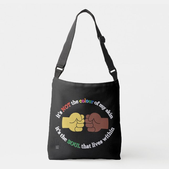 sac carrosserie "END RACISM" (Devant)