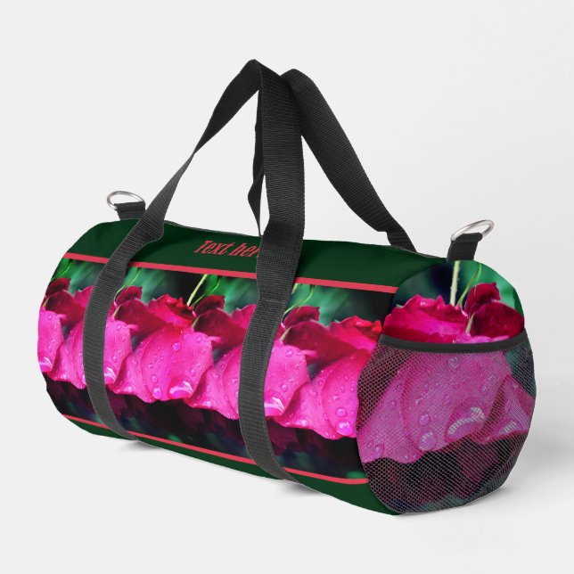 Sac De Sport Fleurs De Roses Rouges Et Raindrops Personnalisés (Coin droit)
