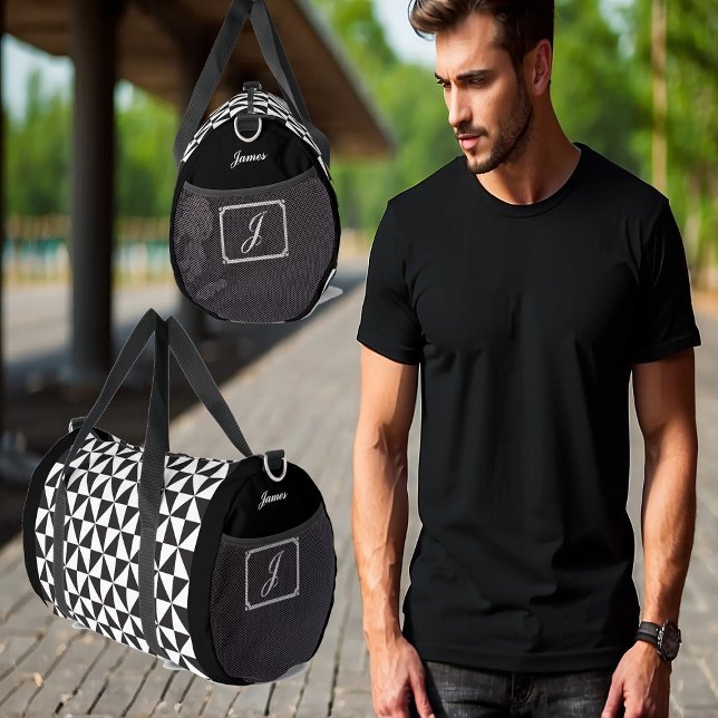 Sac De Sport Soccer Boys Motif géométrique Blanc noir Monogramm (Soccer Boys Geometric Pattern White Black Monogram Duffle Bag)