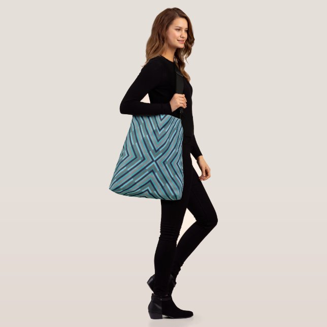 sac fourre-tout "BLUE GREY GEOMETRIC DIAGONAL" (Sur le modèle)