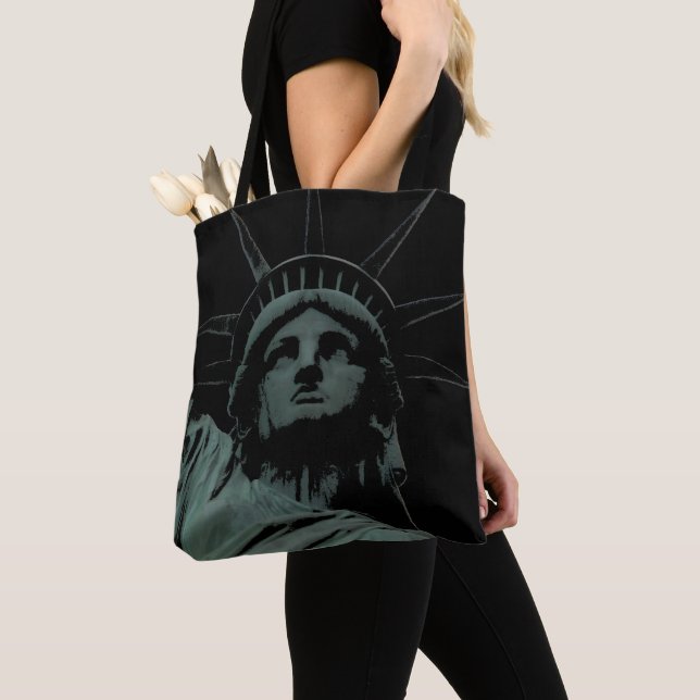 Sac fourre-tout de New York, statue de sac libre (De près)