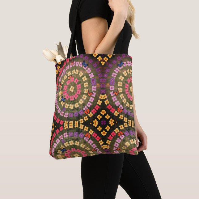 Sac fourre-tout d'épaule à motif floral rond (De près)
