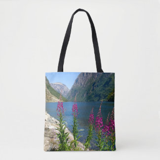 Sac fourre-tout moyen avec la scène de la Norvège
