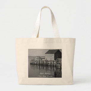 Sac Hall's Harbour Wharf (B&W)