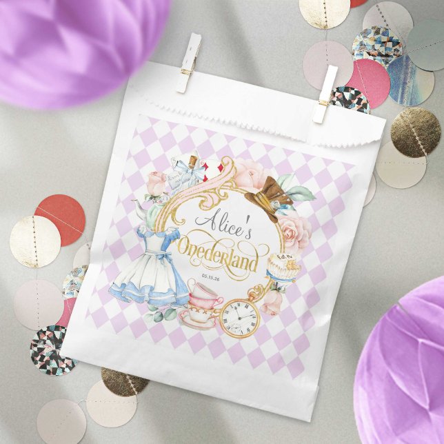 Sachets En Papier Alice violette Onederland, collations de 1er anniv (Purple, Alice Onederland, girl 1st birthday favor bags.)