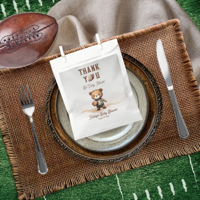 Sachets En Papier Boy Bearly Wait Baby shower de football américain (Teddy Bear Boy American Football Baby Shower Favor Bag - Bearly Wait Collection)