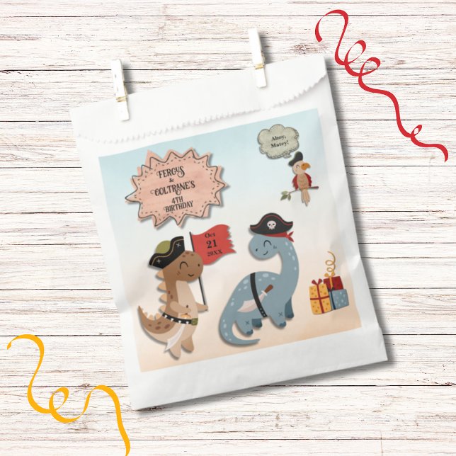 Sachets En Papier Dinosaur Pirate Anniversaire Fête Jumeaux Personna (Dinosaurs TRex and Brontosaurus dress up as Pirates for the Twins Birthday Party.)