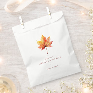 Sachets En Papier Feuille d'érable à l'aquarelle, automne chaud
