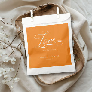 Sachets En Papier L'amour est tout ce dont vous avez besoin ! Mariag