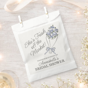 Sachets En Papier Marché de Fleurs Bleues Fraîches Fleurs Mariée