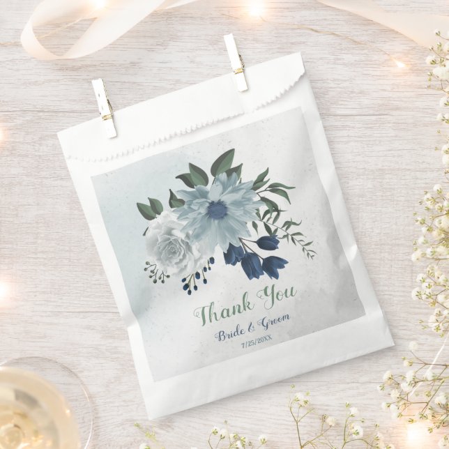 Sachets En Papier mariage romantique blanc, marine et fleurs bleues  (Coupé)