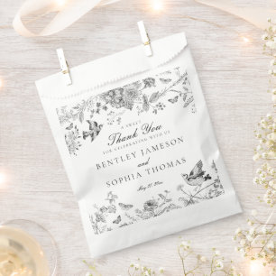 Sachets En Papier Nappe noire de Jouy vintage floral mariage dessert