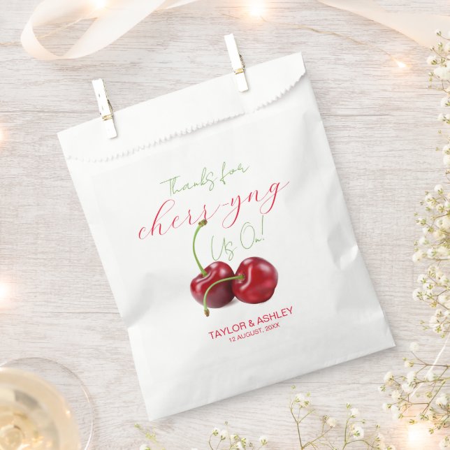 Sachets En Papier Nous Saluons Sur Les Fruits De Cerise (Coupé)