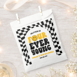 Sachets En Papier Quatre ans pour toujours Fête d'anniversaire rétro