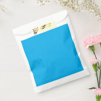 Sachets En Papier un ciel bleu avec un avion