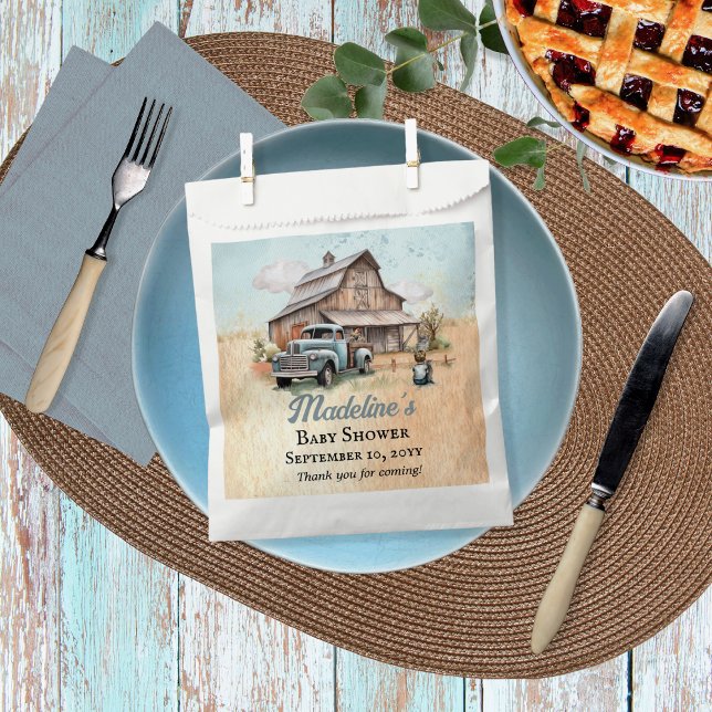 Sachets En Papier Un mignon petit fermier bébé garçon douche Merci ("A Cute Little Farm Boy Is On His Way!" Rustic Barn and Vintage Truck Boy Baby Shower Favor Bags)