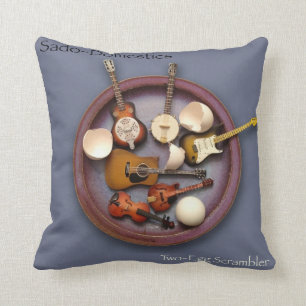 Sado-Domestics Zwei-Ei Kissen