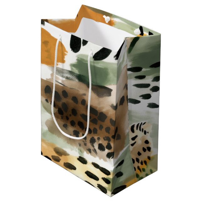 Safari Animals Fur Prints Africa Wildlife Patterns Mittlere Geschenktüte (Vorderseite Schrägansicht)