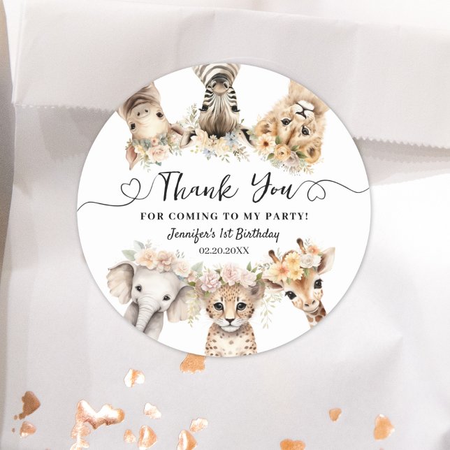 Safari Animals Girl Birthday Classic Round Runder Aufkleber (Von Creator hochgeladen)