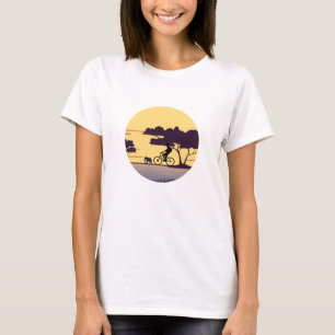 Safari Bike Ride bei Sonnenuntergang - Radfahrer u T-Shirt