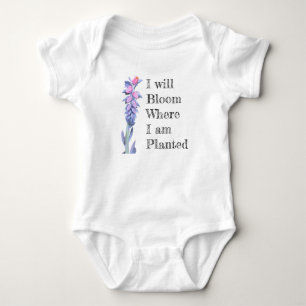 Saftiger Blüten-Shirt-Entwurf Baby Strampler