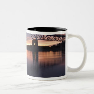 Sagamor Brücke über den Cape Cod Kanal, 2 Zweifarbige Tasse
