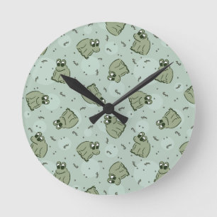 Sage Bubble Frogs - laurel Green Children pattern. Runde Wanduhr