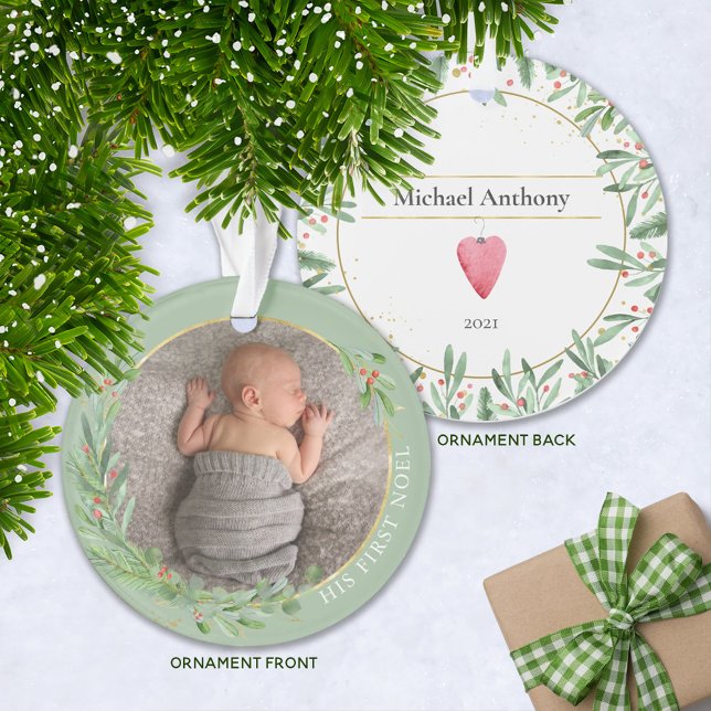 Sage "First Weihnachten" Weihnachtsgrün Baby Foto Ornament (Von Creator hochgeladen)