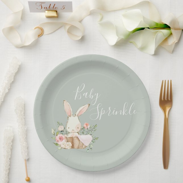 Sage Green Baby Sprinkle Script Baby Dusche Pappteller (Hochzeit)