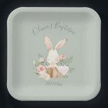 Sage Green Bunny Rabbit Girl Baby Taufe Pappteller<br><div class="desc">Elegante und süße Aquarelltaufe mit sanften pastellfarbenen Blume und dem süßesten sonnigen Kaninchen der Welt. Personalisiert mit Namen und Datum machen das extra für den großen Tag des Babys. Matching-Produkte verfügbar. 100% Kundenzufriedenheit mit "Zazzle"</div>