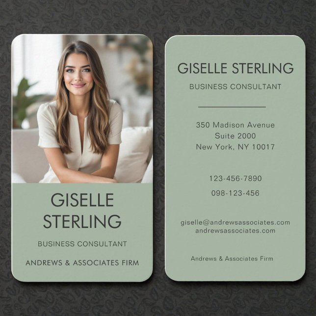 Sage Green Business Consultant Photo Visitenkarte (Von Creator hochgeladen)