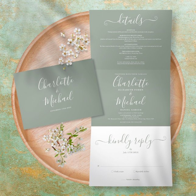 Sage Green Elegant Modernes Script Foto Hochzeit Dreifach Gefaltete Einladung (Von Creator hochgeladen)