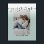 Sage Green Elegante Script Family Foto Grüße Postkarte<br><div class="desc">Personalisiertes Minimalistisches Foto Universelle Grüße Postkarten mit einem stilvollen Foto mit Sage Green ombre Farbverlauf chic Overlay auf lila rosa Hintergrund, Ihre Grüße Nachricht in elegantem handgeschriebenen Skript-Schriftart, Ihr Name, Datum, Jahr, Nachricht auf der Rückseite in einem modernen und einfachen serifenlosen Schriftart. Erstellen Sie Ihre eigenen Grußkarten mit dieser eleganten...</div>