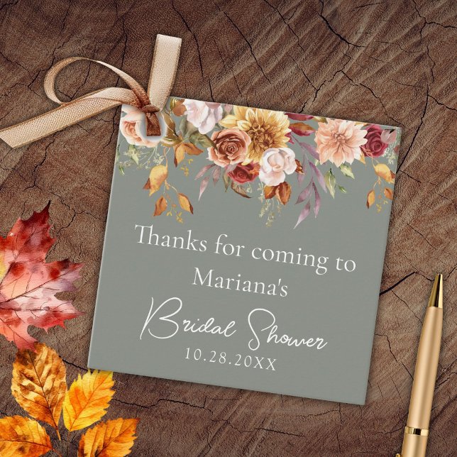 Sage Green Fall Floral Brautparty Geschenkanhänger (Von Creator hochgeladen)