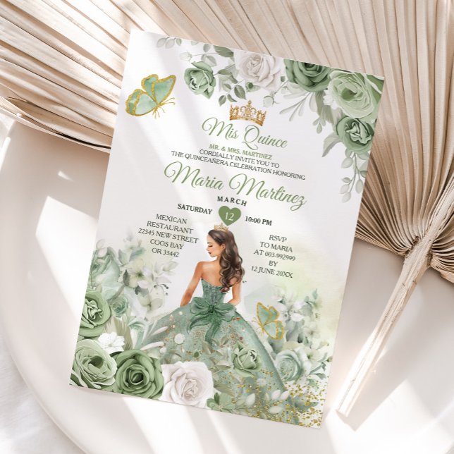 Sage Green Floral Butterfly Princess Mis Quince Einladung (Von Creator hochgeladen)
