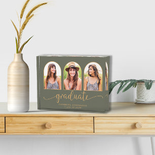 Sage Green Gold Bogen Foto Abschluss
