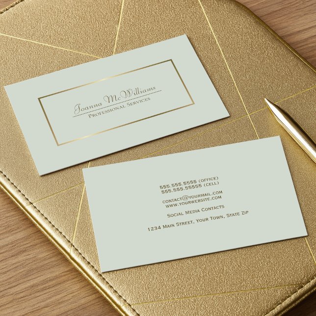 Sage Green & Gold Einfache Elegante Beruflich Visitenkarte (Front/Back)