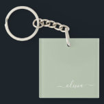 Sage Green Minimalistisch Modern Monogram Elegant Schlüsselanhänger<br><div class="desc">Mit unserer Sage Green Minimalistisch Modern Monogram Elegant Collection: Erleben Sie Ihre Ästhetik mit ruhiger Eleganz und zeitloser Eleganz. Unsere Kollektion präsentiert minimalistische Designs in einer ruhigen, grünen Weiß, ergänzt durch raffinierte Monogramme, die auf Ihren persönlichen Stil zugeschnitten sind. Von der polierten Schreibwaren bis hin zu vielseitigem Zubehör, jedes Stück...</div>