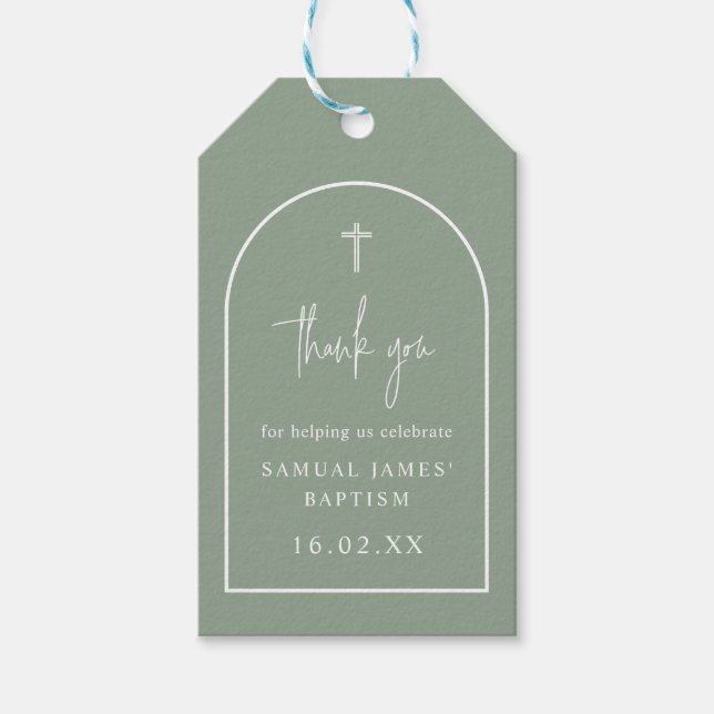 Sage Green Modern Arch Script Minimalistische Tauf Geschenkanhänger (Vorderseite)