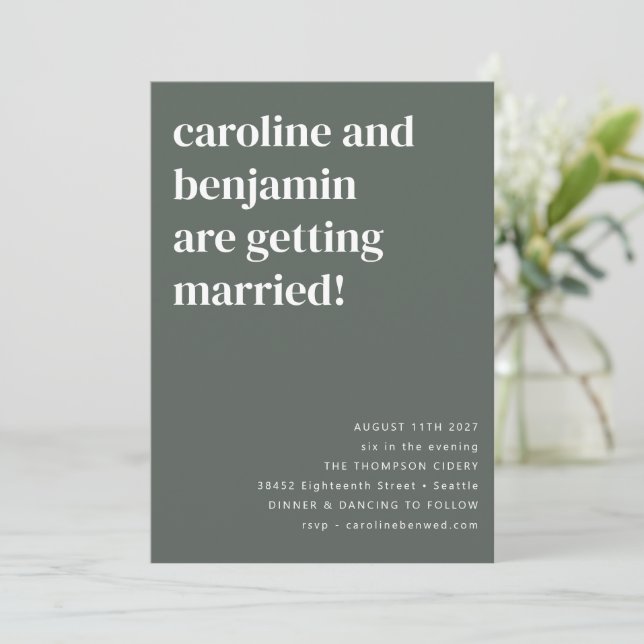 Sage Green Modern Minimalistisch in einer Hochzeit Einladung (Stehend Vorderseite)